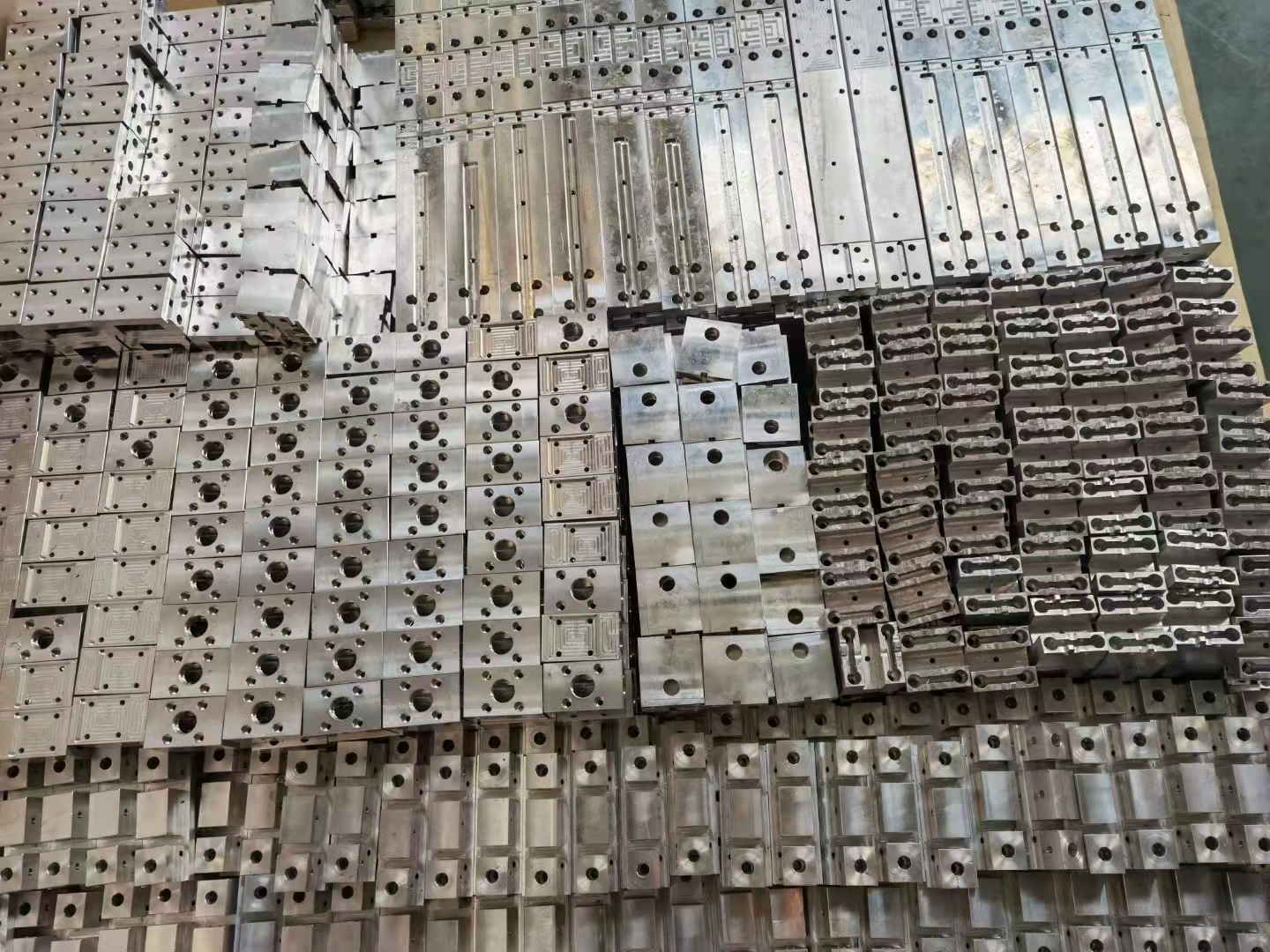 自动化零件加工